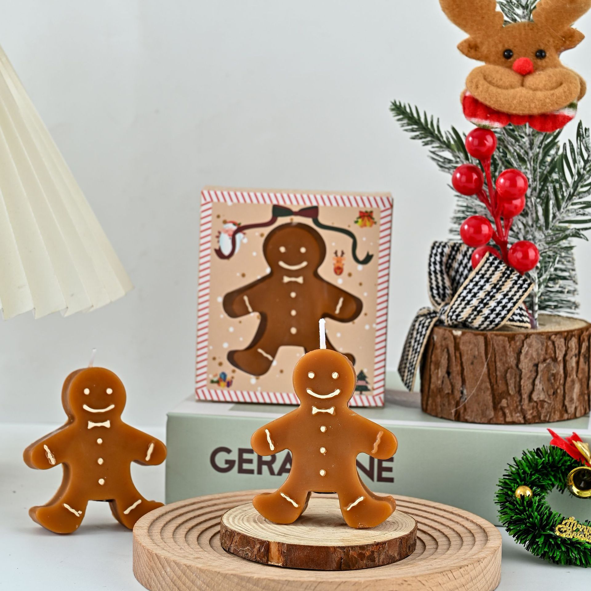 Świąteczna świeca aromaterapeu – Home Fragrance Gingerbread recenzja i cena